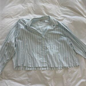 Everlane The Way-Short Shirt Light Blue and White Striped Button-Down Shirt